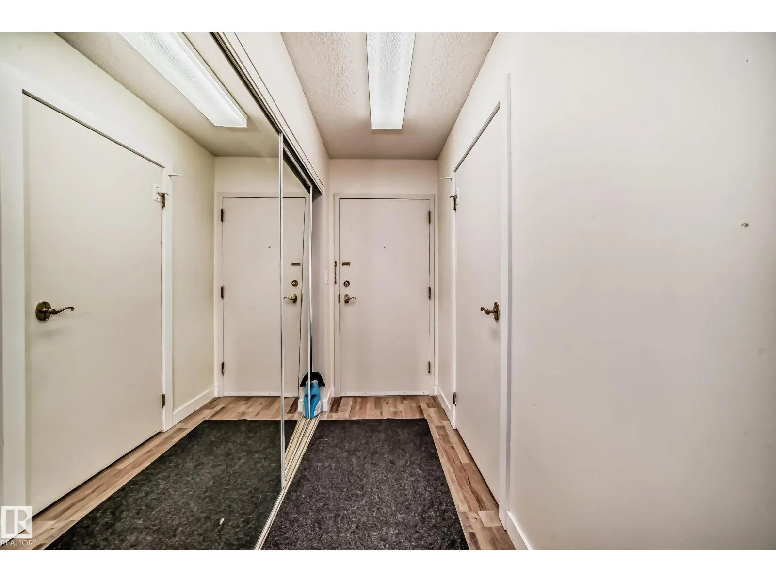 #214 18012 95 AV NW