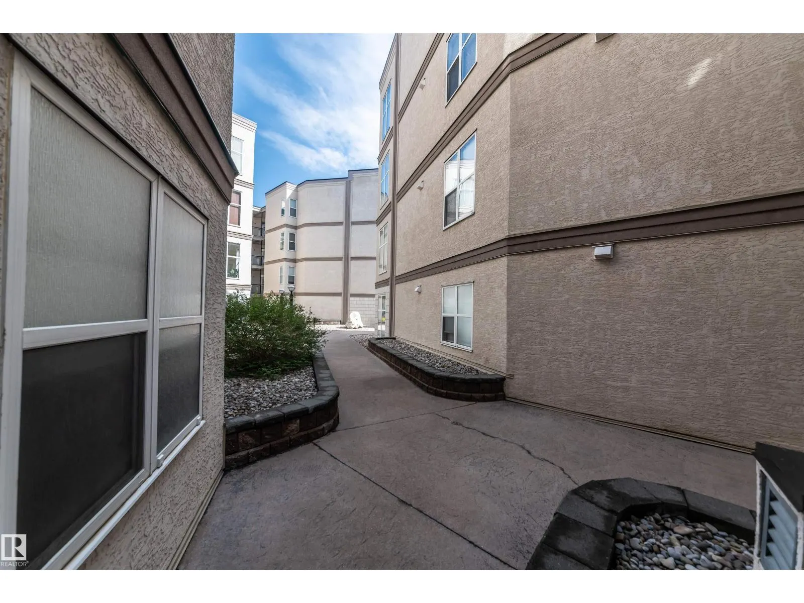 #150 4827 104A ST NW