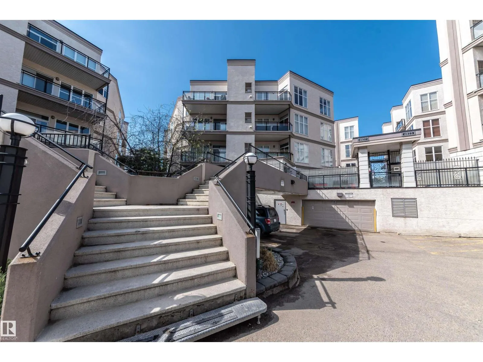 #150 4827 104A ST NW