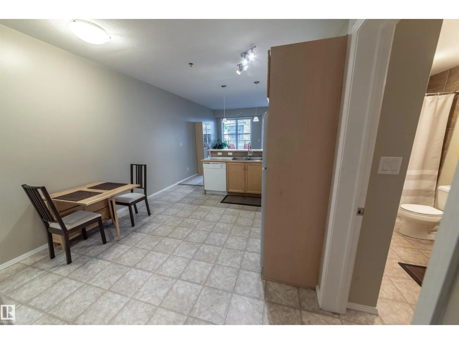 #150 4827 104A ST NW