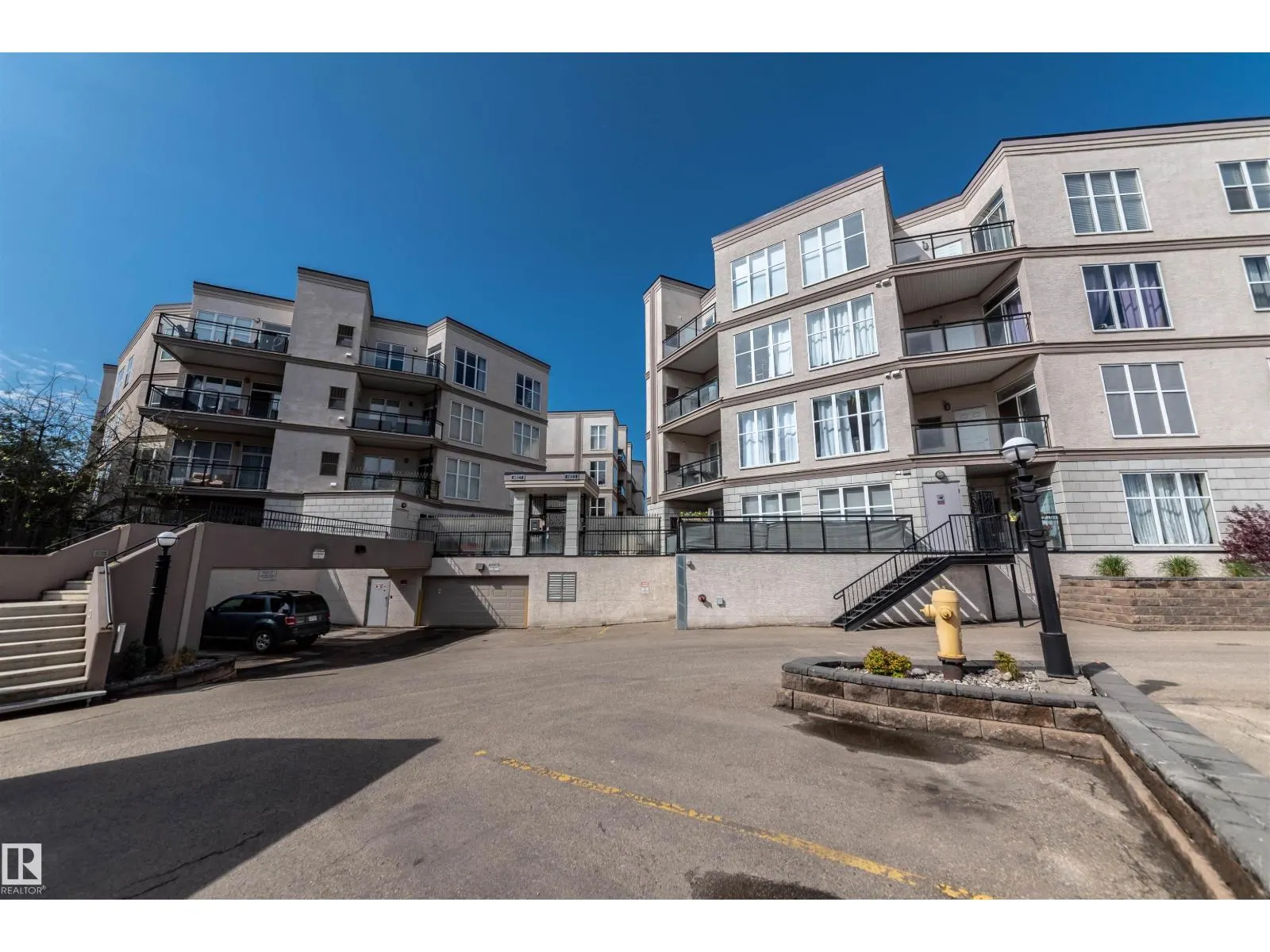 #150 4827 104A ST NW