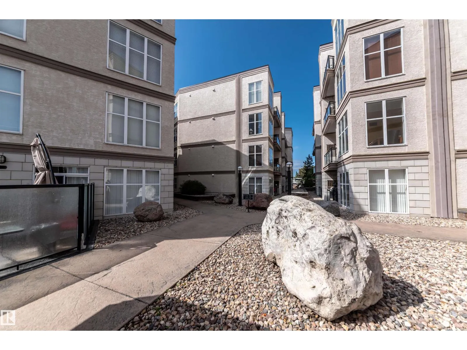 #150 4827 104A ST NW