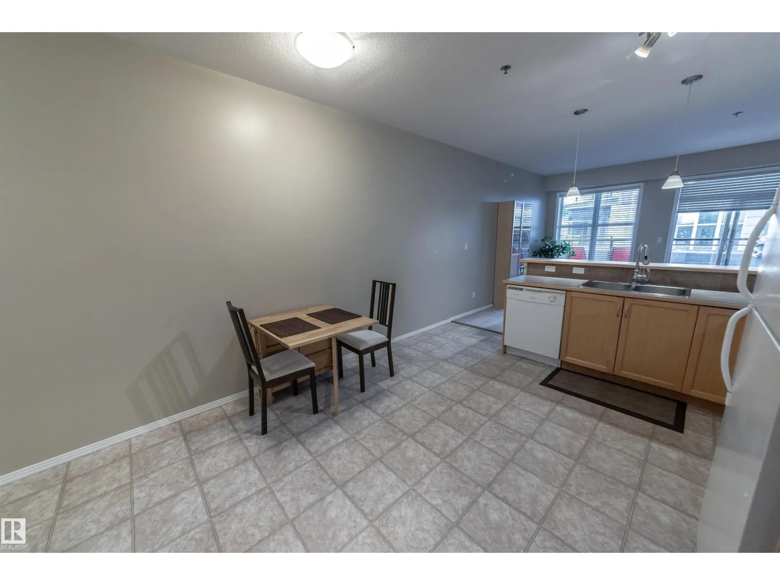 #150 4827 104A ST NW
