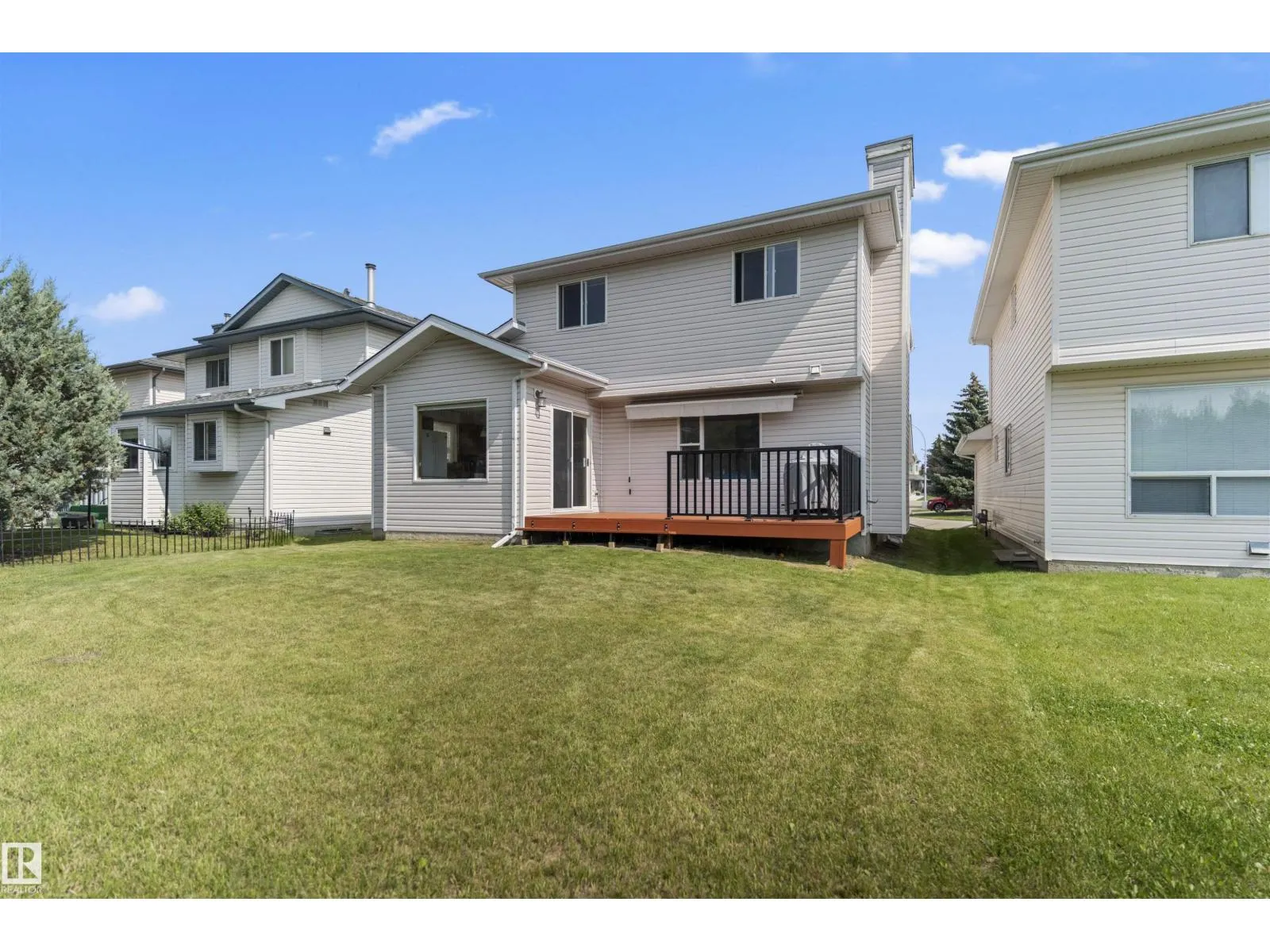 11346 173 AV NW