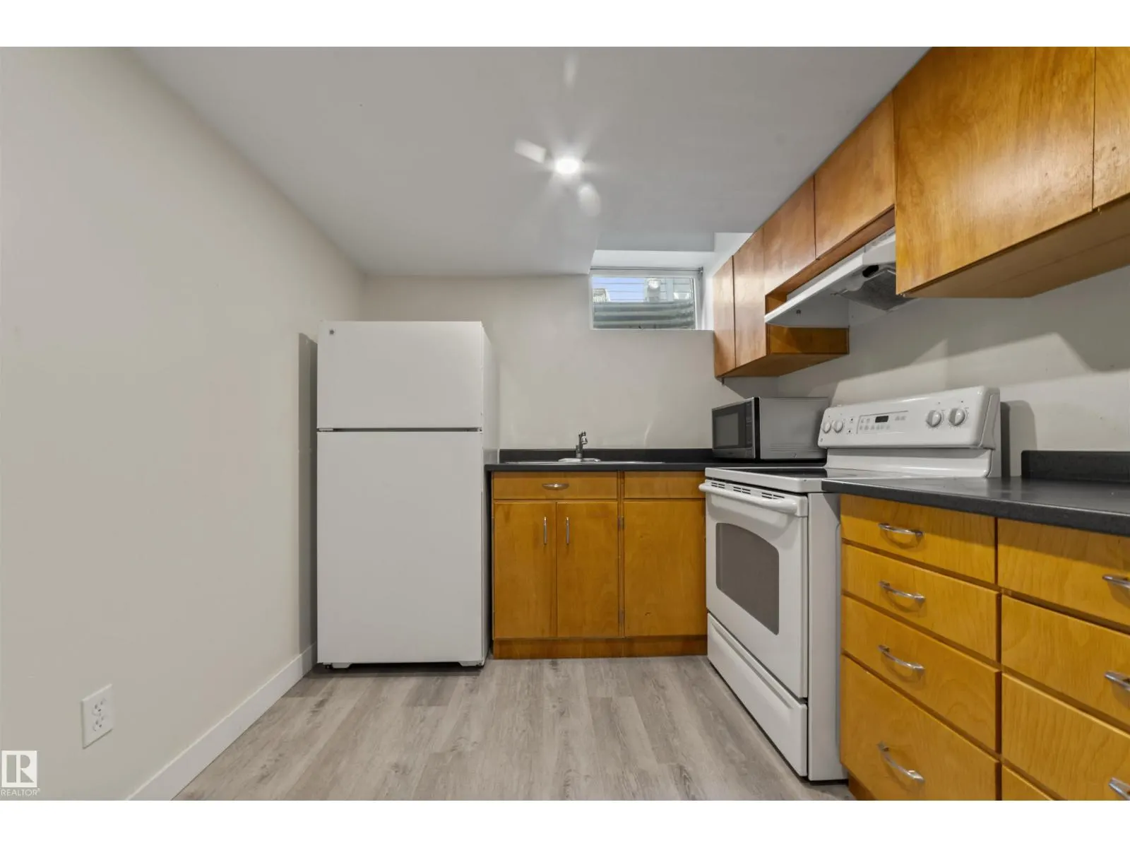 11346 173 AV NW
