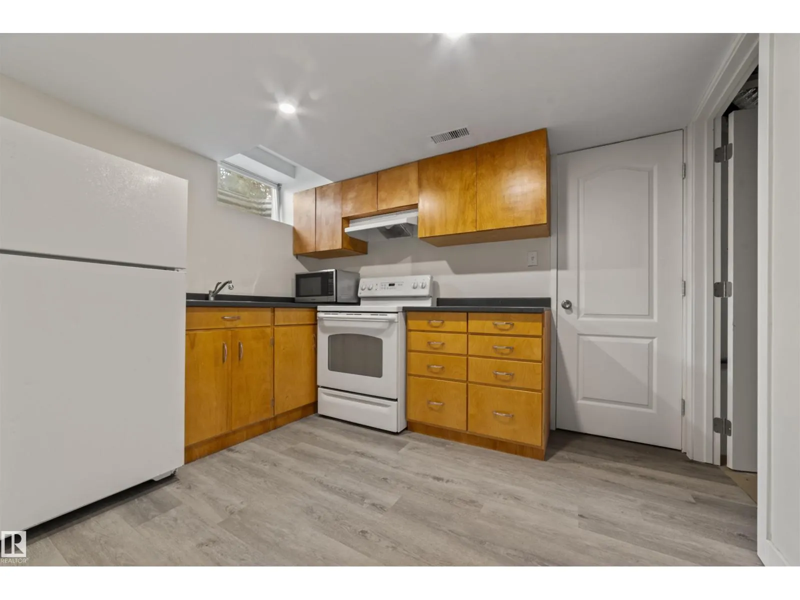 11346 173 AV NW