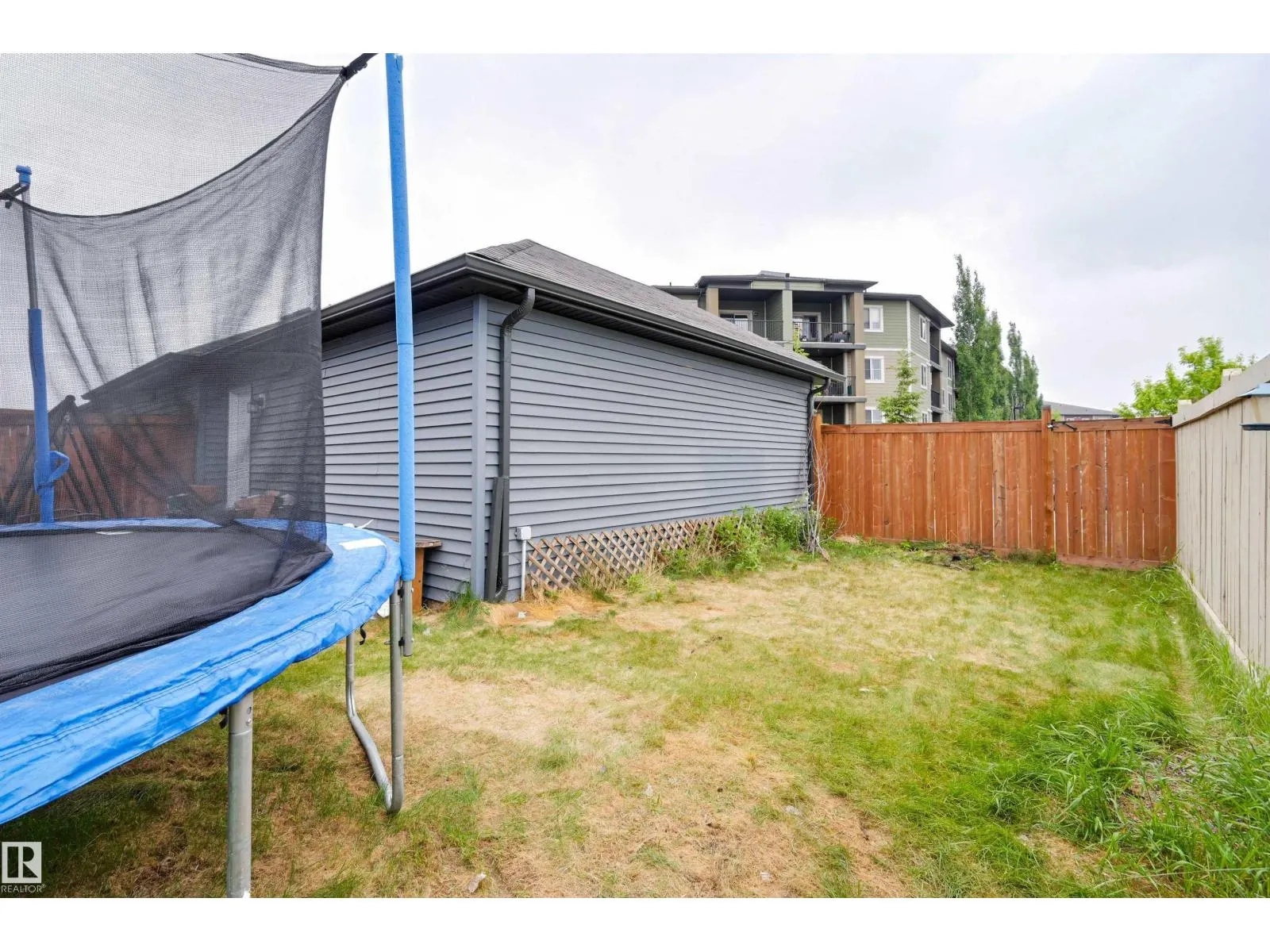 1807 52 ST SW