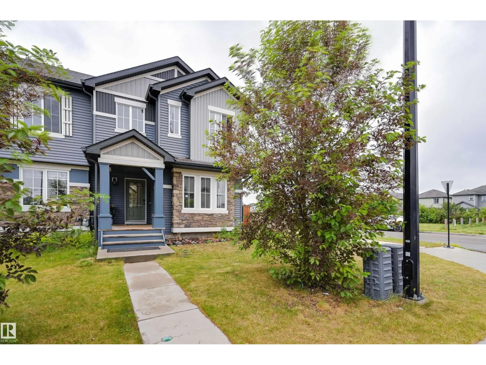 1807 52 ST SW