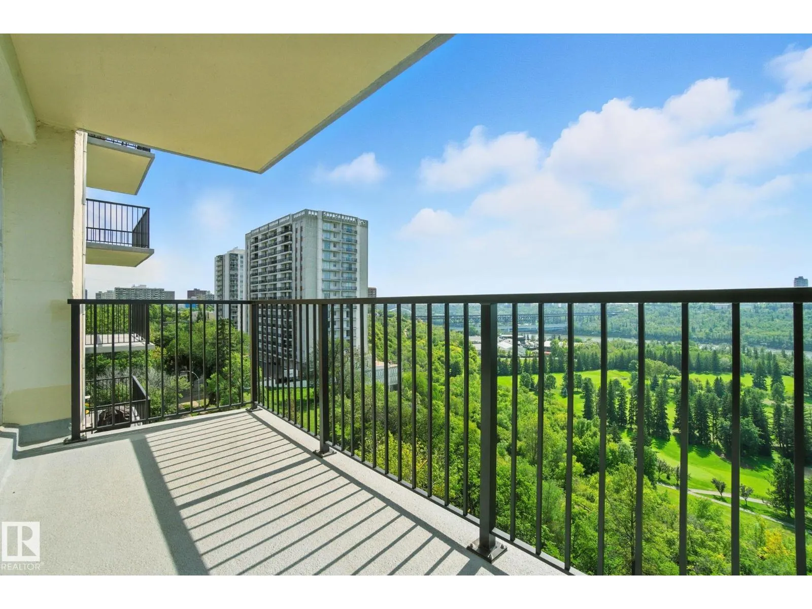 #703 9908 114 ST NW