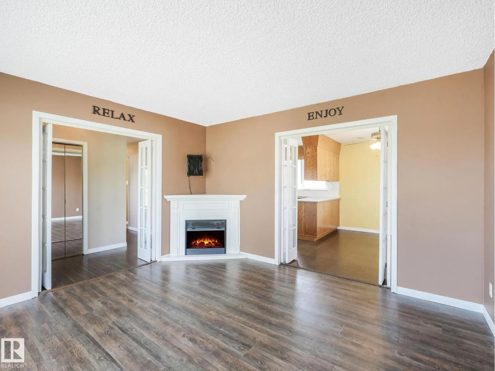 7415 84 AV NW