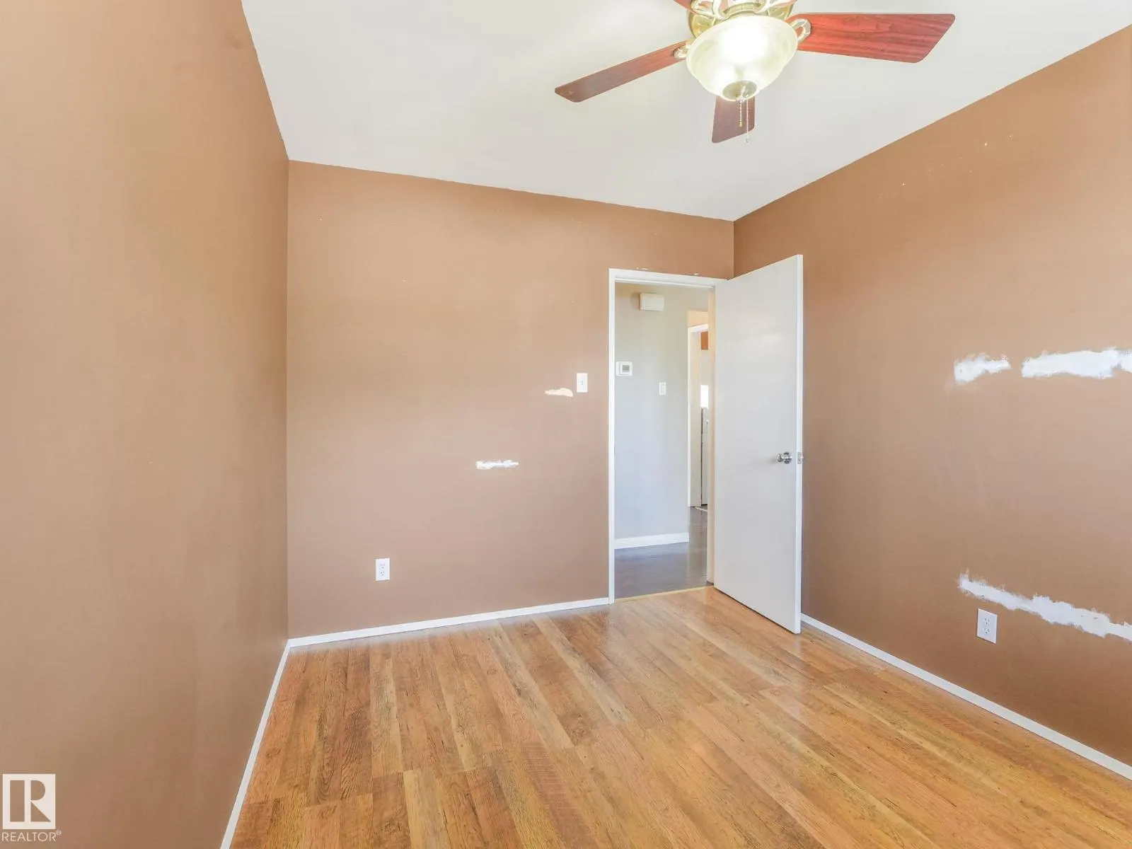 7415 84 AV NW