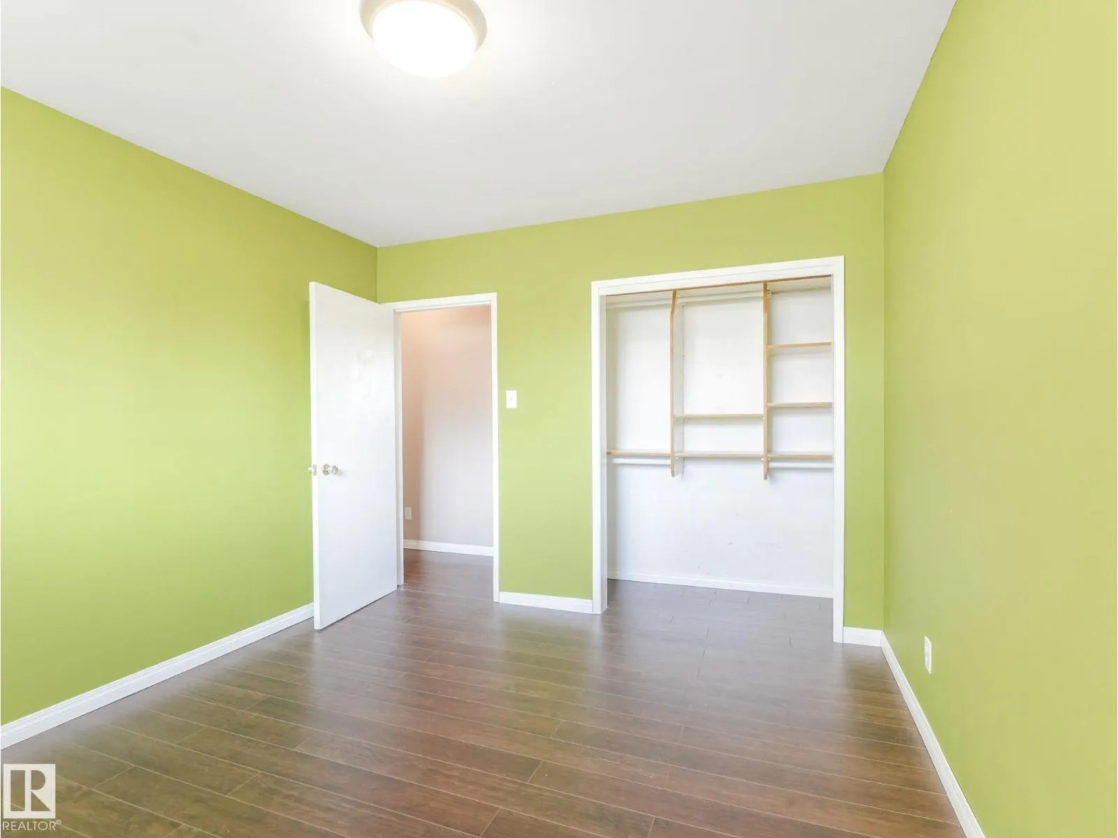 7415 84 AV NW