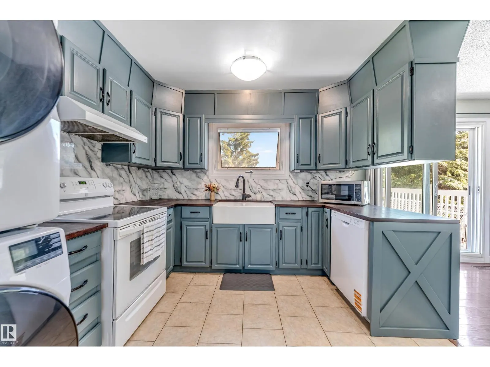 3923 67 ST NW