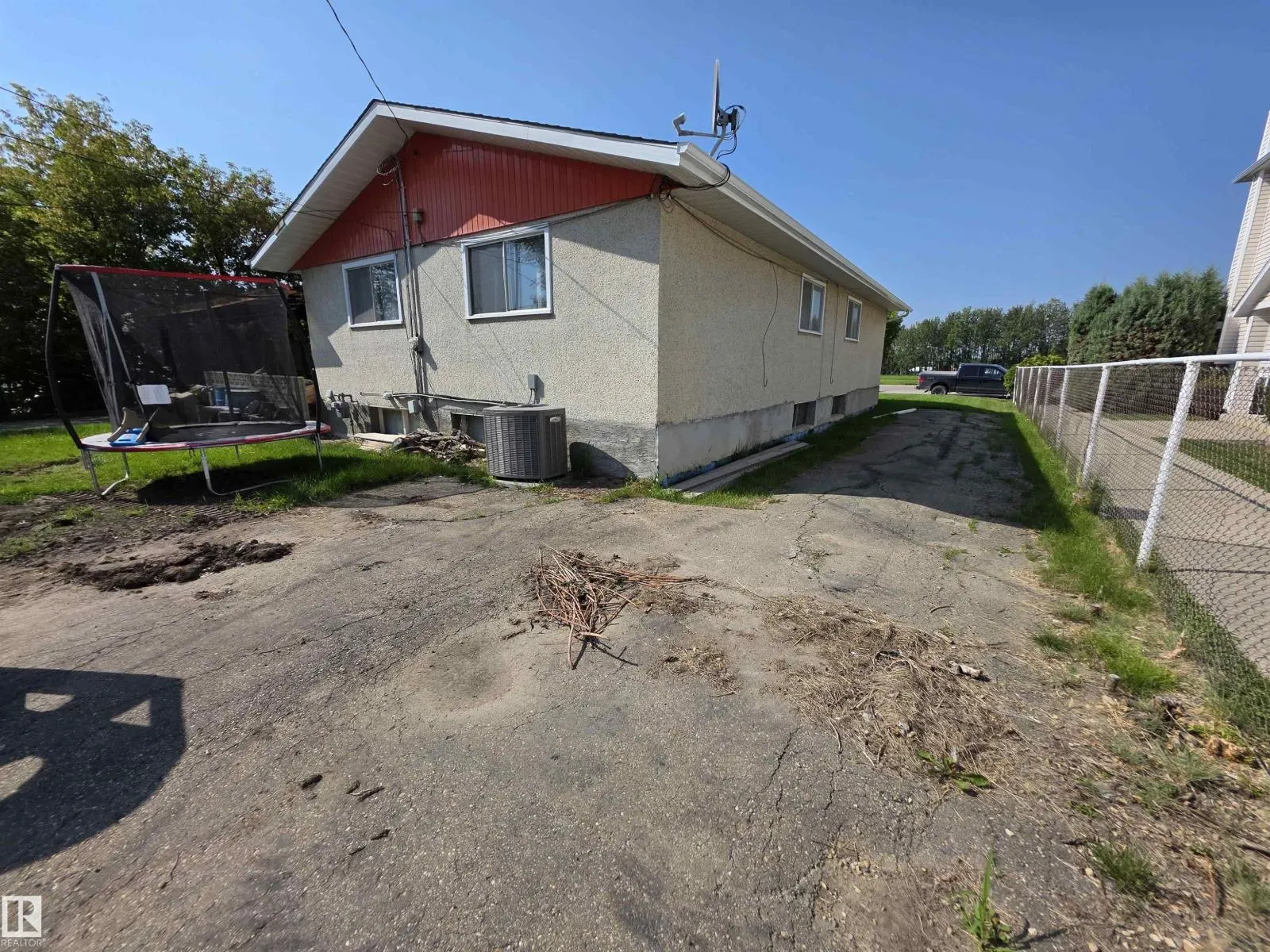 4719 50 ST