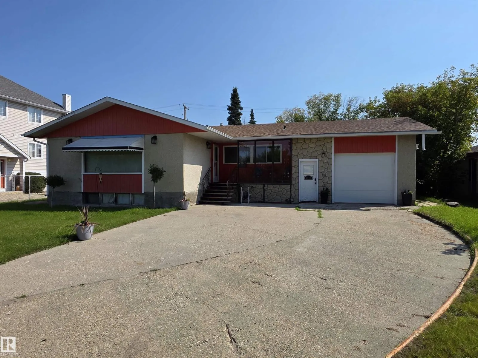 4719 50 ST