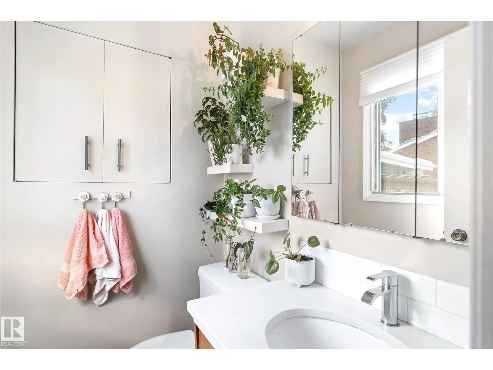 31 LORRAINE CR