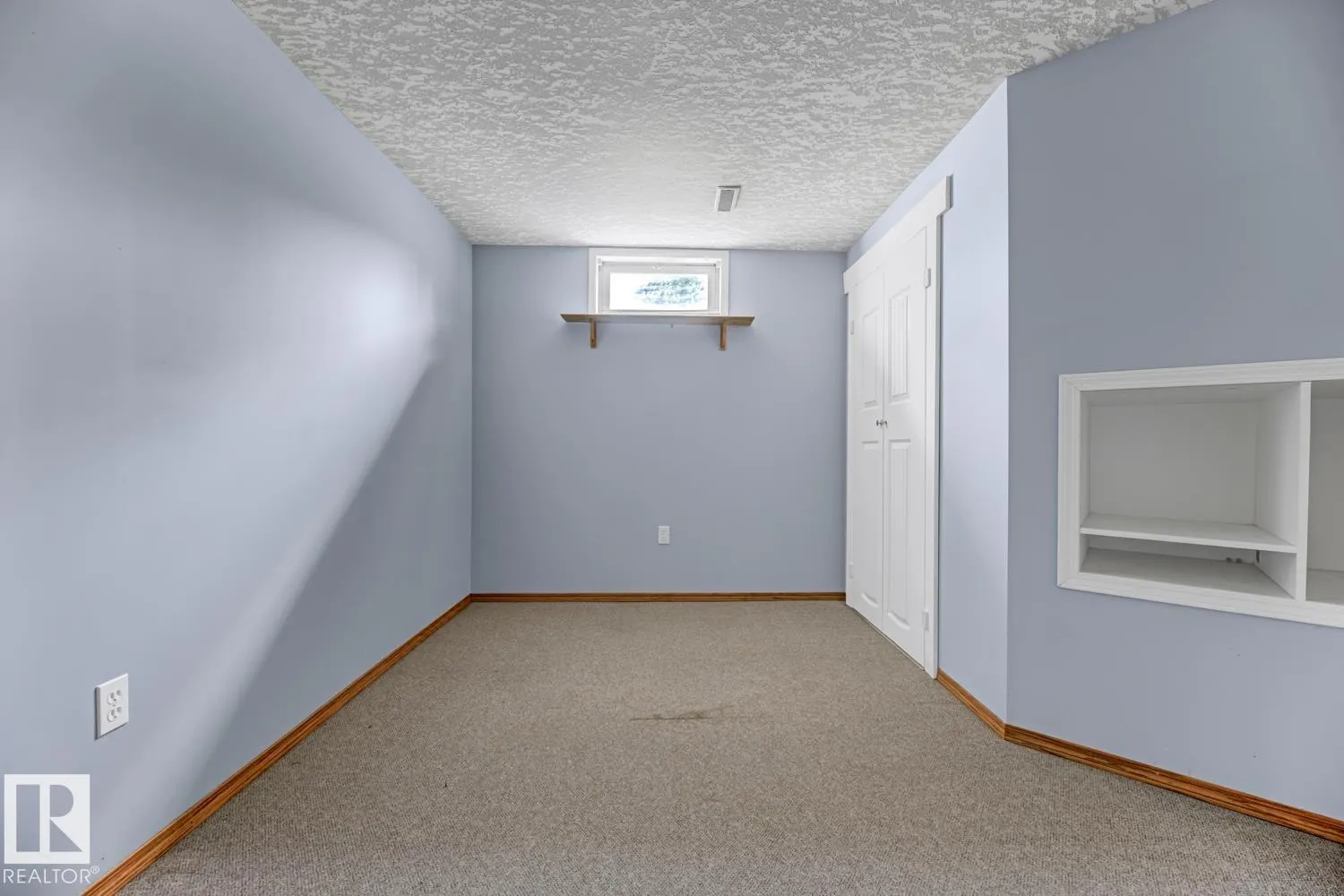 44 ATTWOOD DR