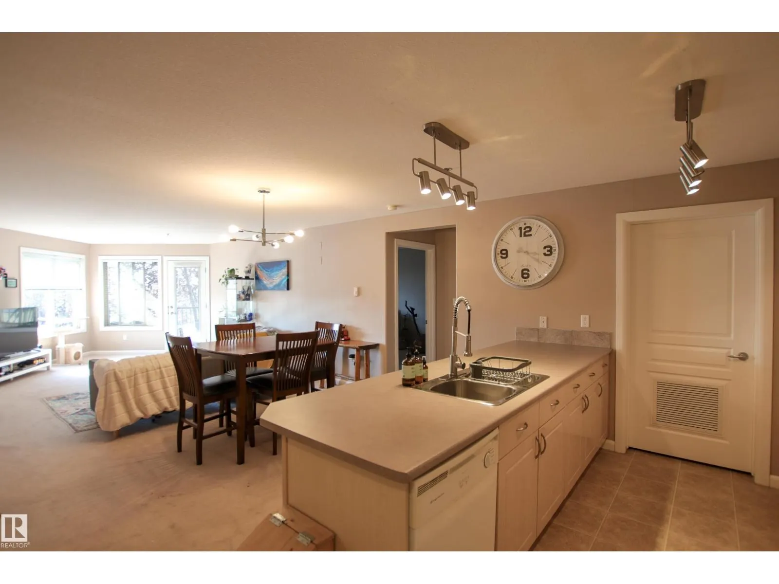 #232 530 HOOKE RD NW