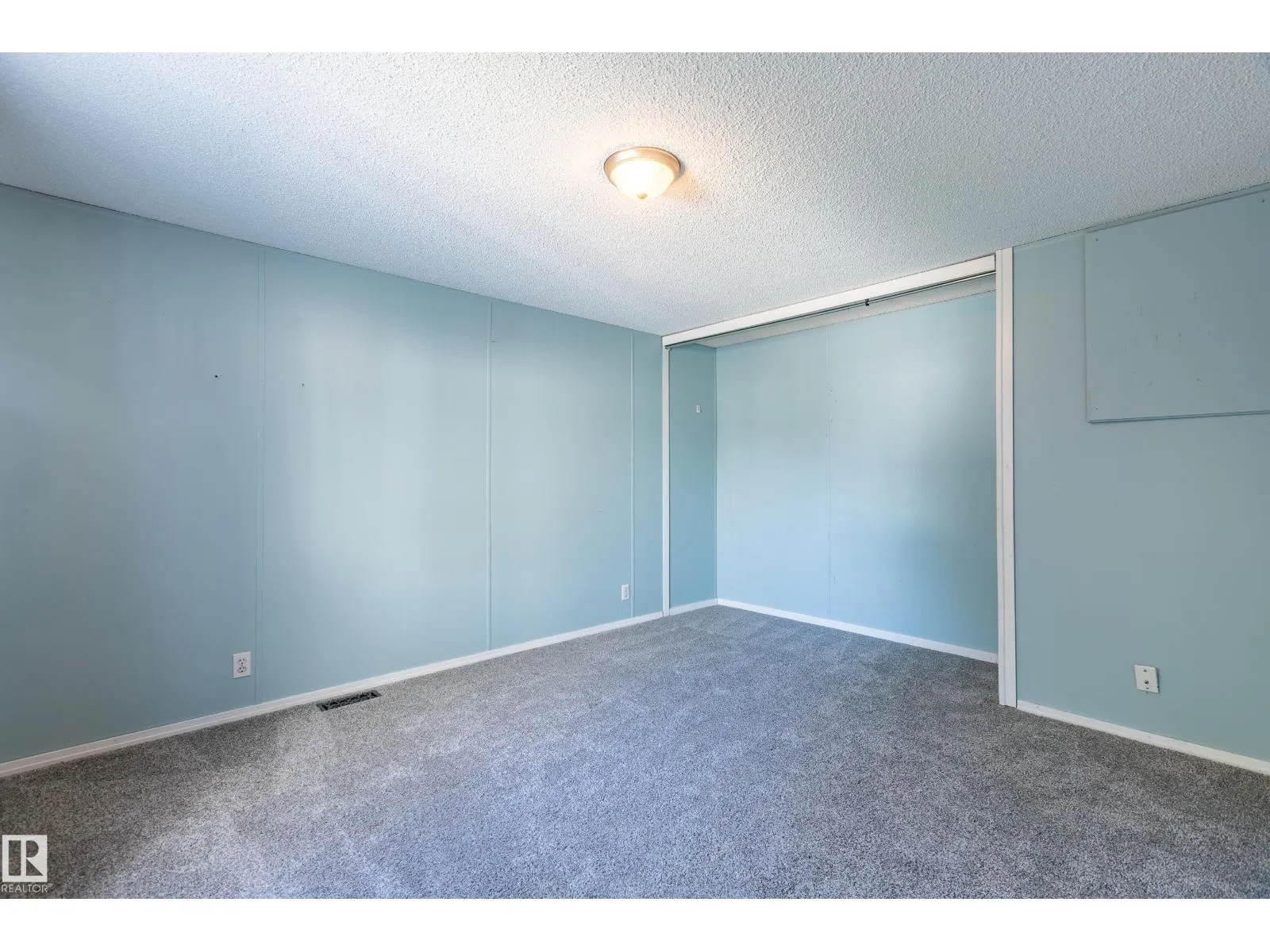 #5 10410 101A ST