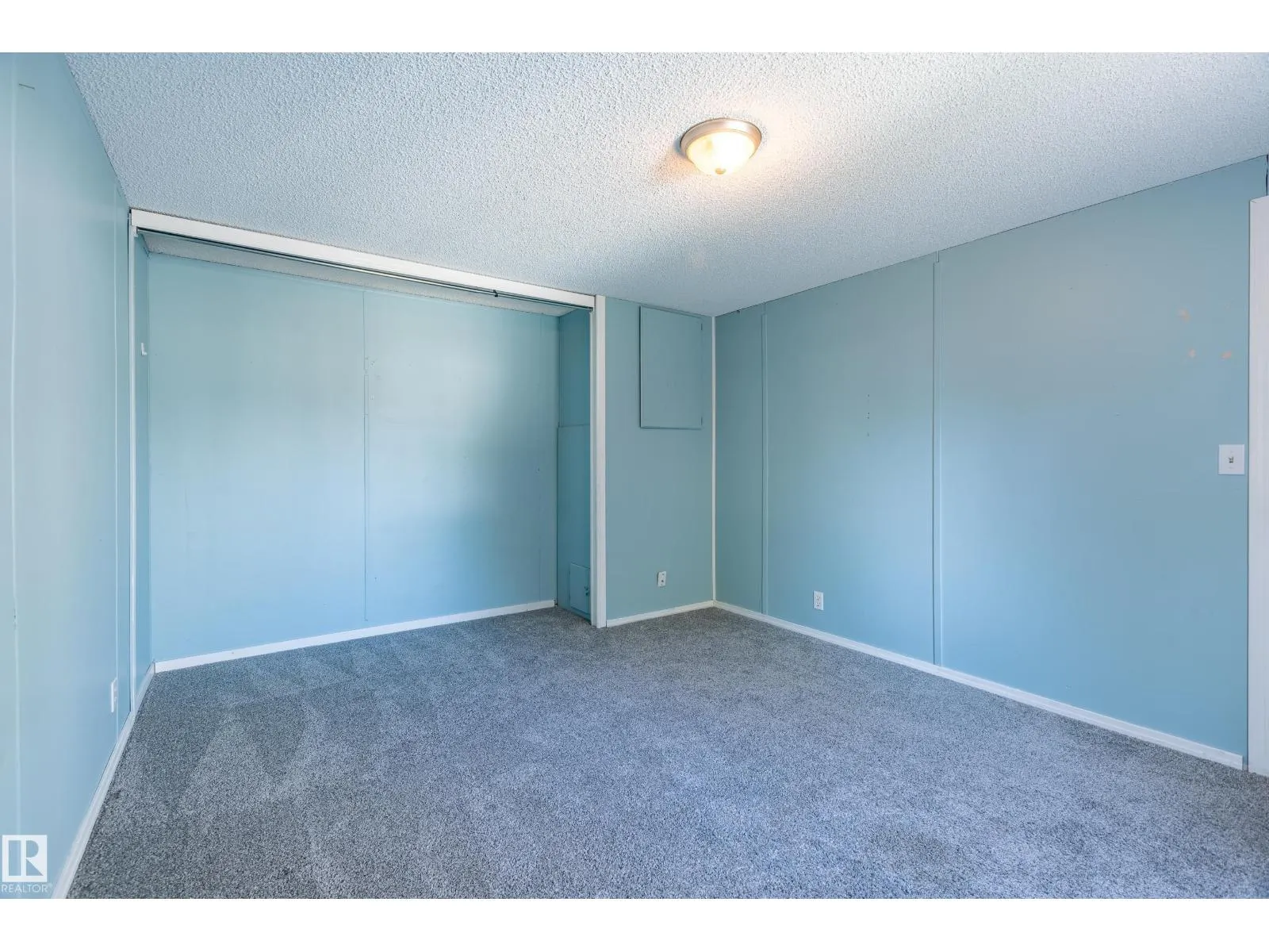#5 10410 101A ST