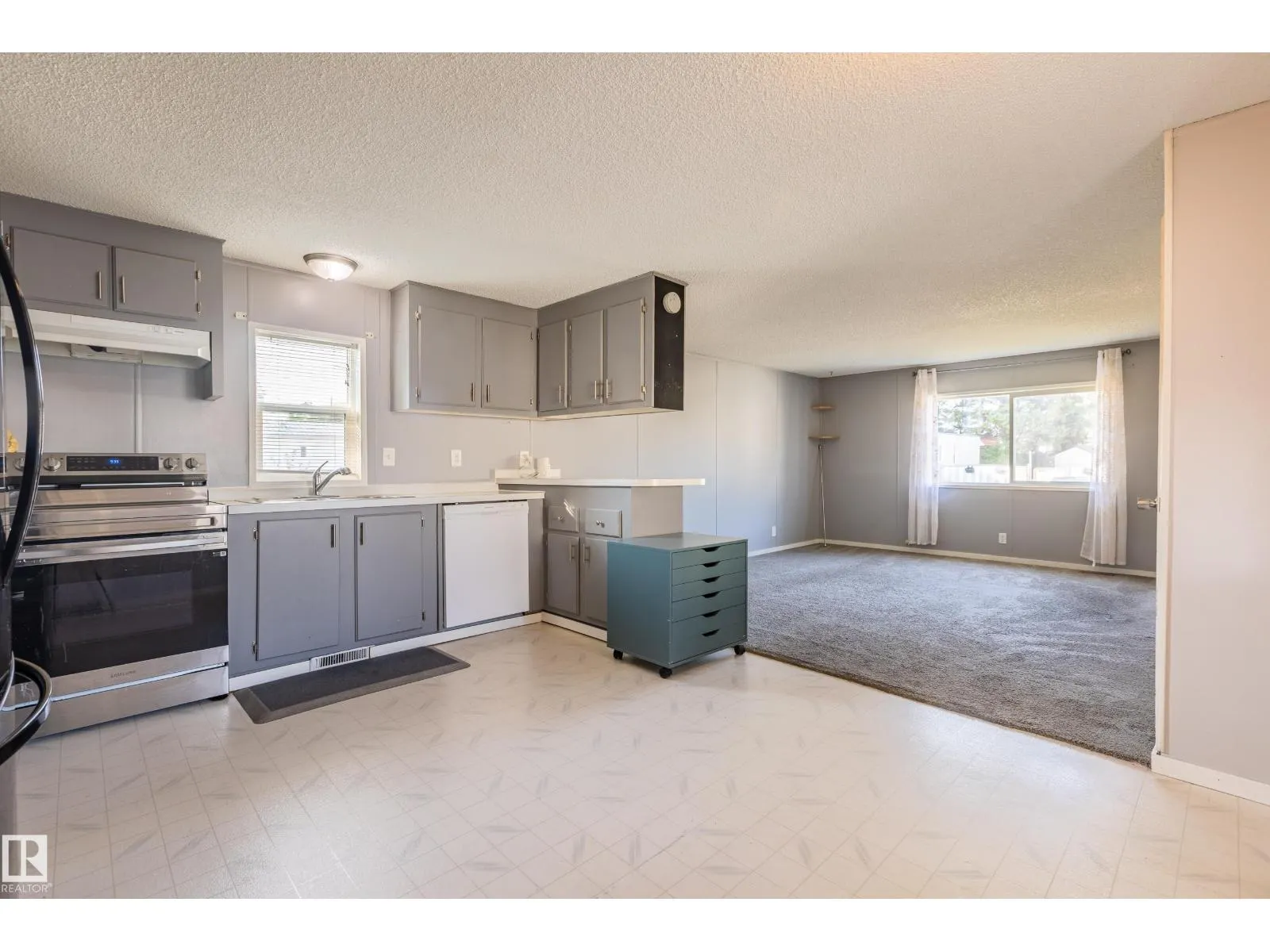 #5 10410 101A ST