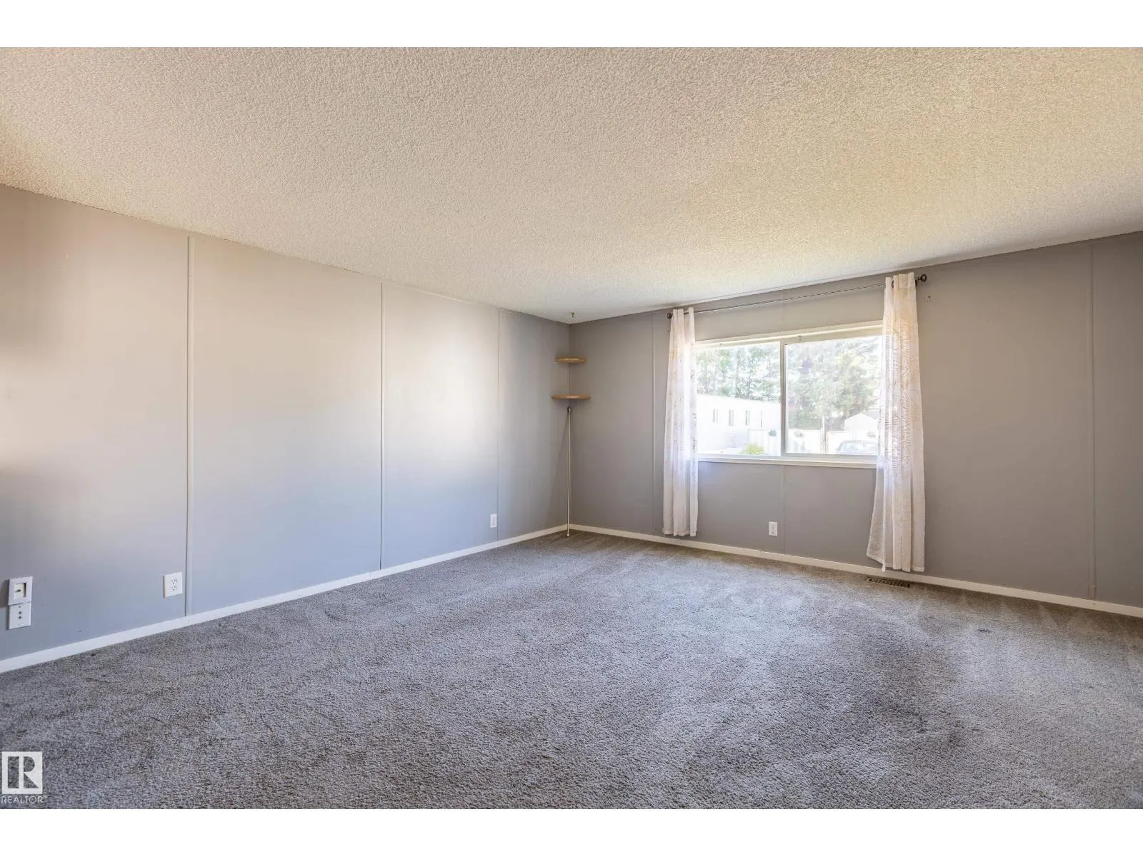 #5 10410 101A ST