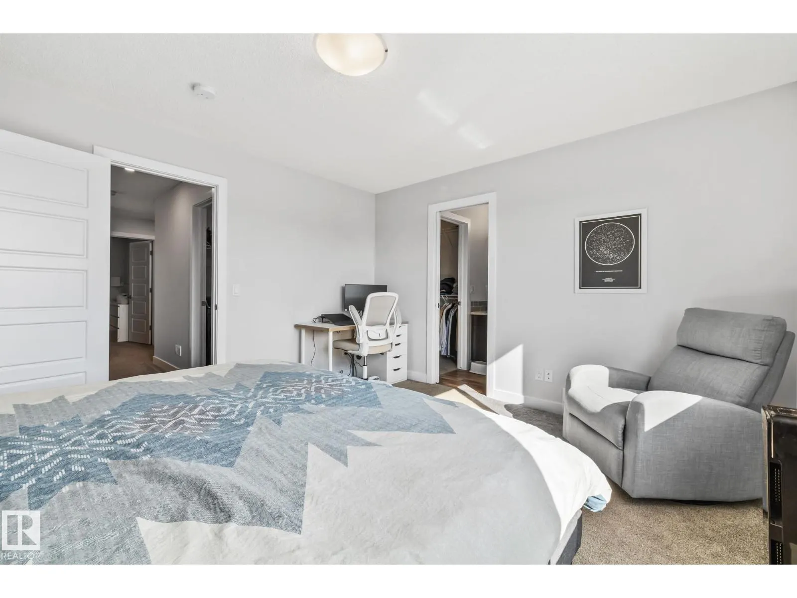 9655 225 ST NW