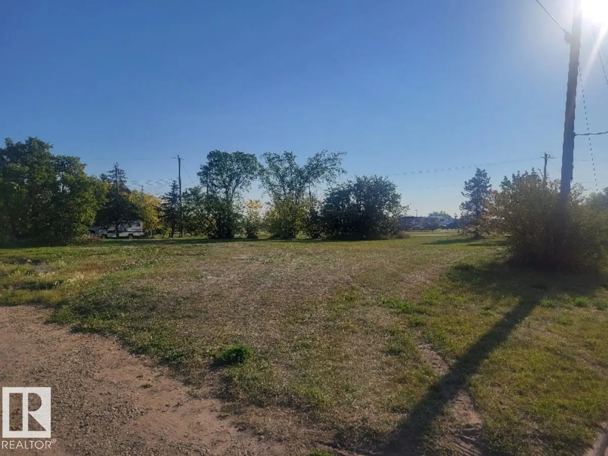 4804-4812 51 AV