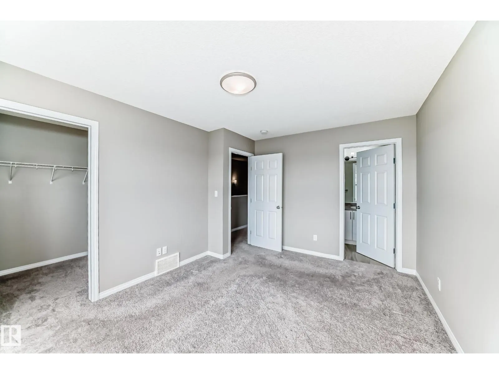2271 PRICE LN SW