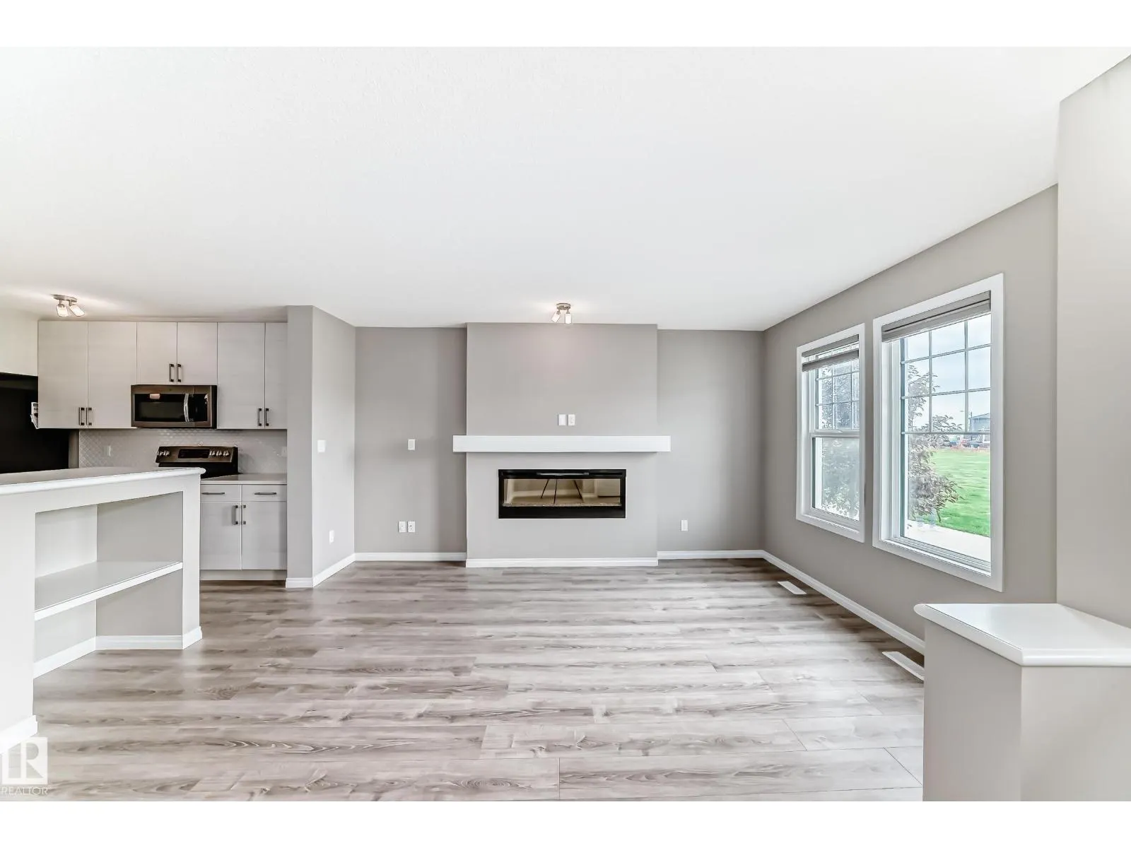 2271 PRICE LN SW