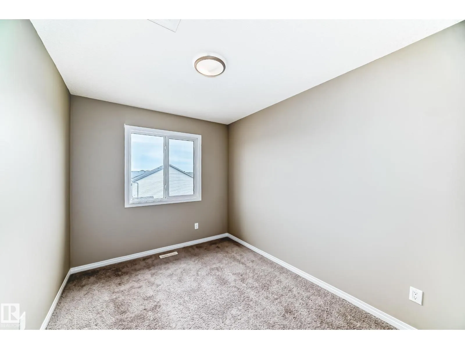2271 PRICE LN SW