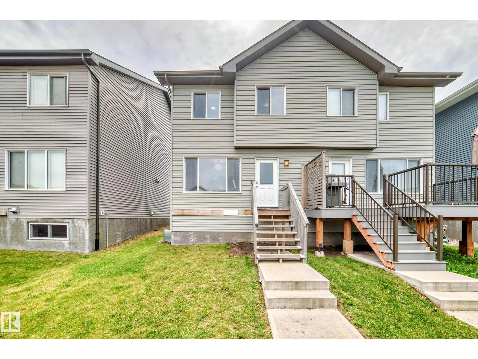 2271 PRICE LN SW