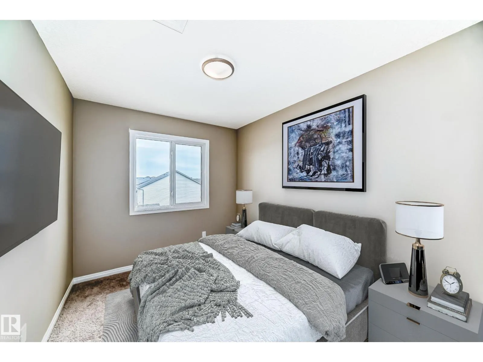 2271 PRICE LN SW