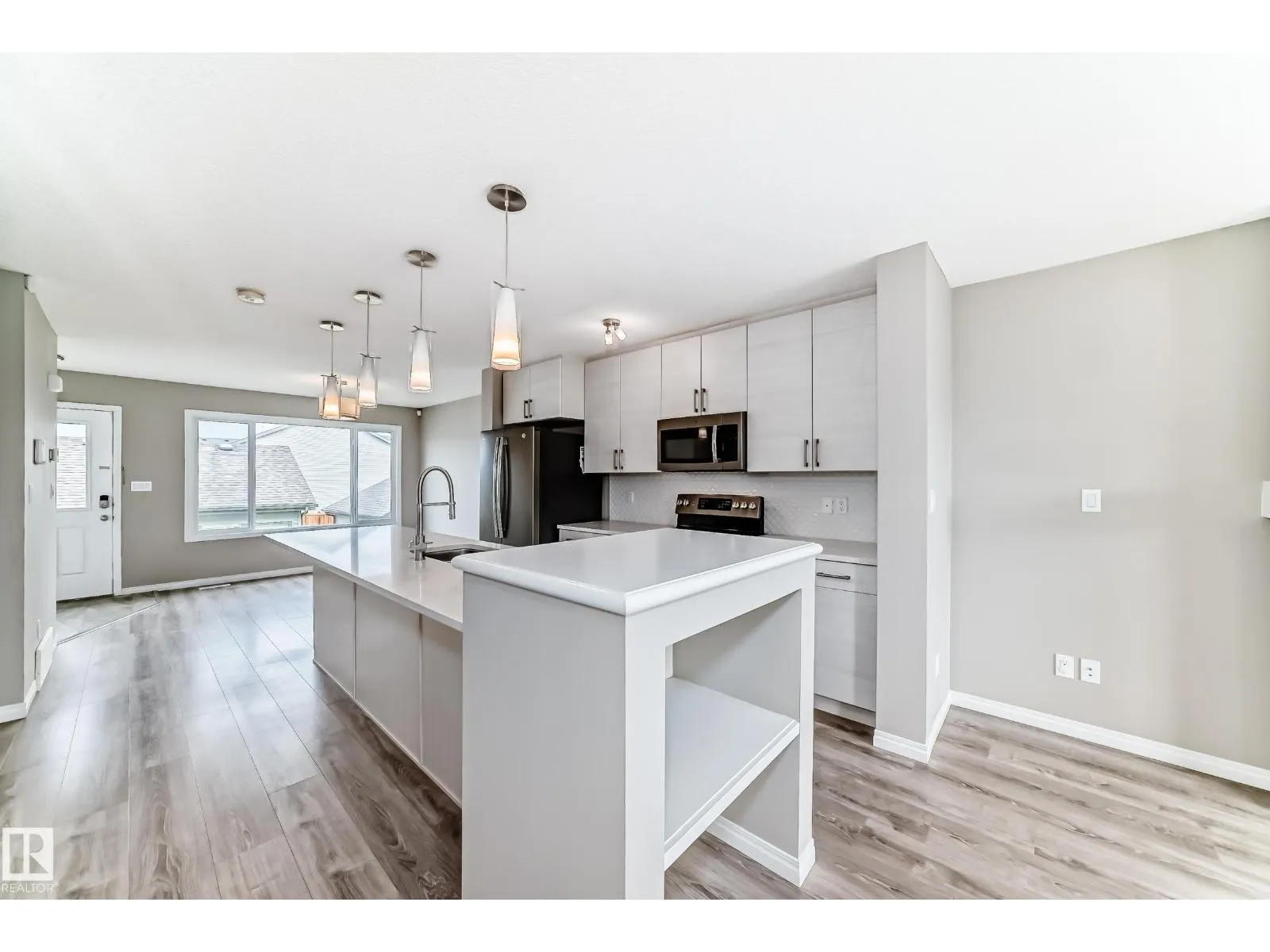 2271 PRICE LN SW