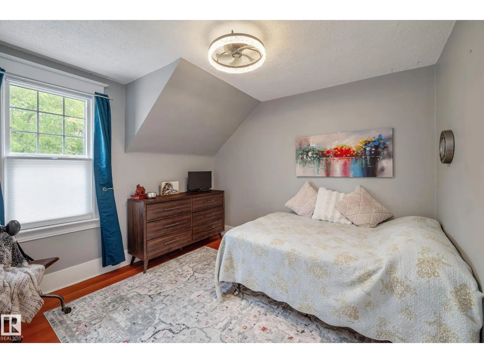 11118 125 ST NW NW