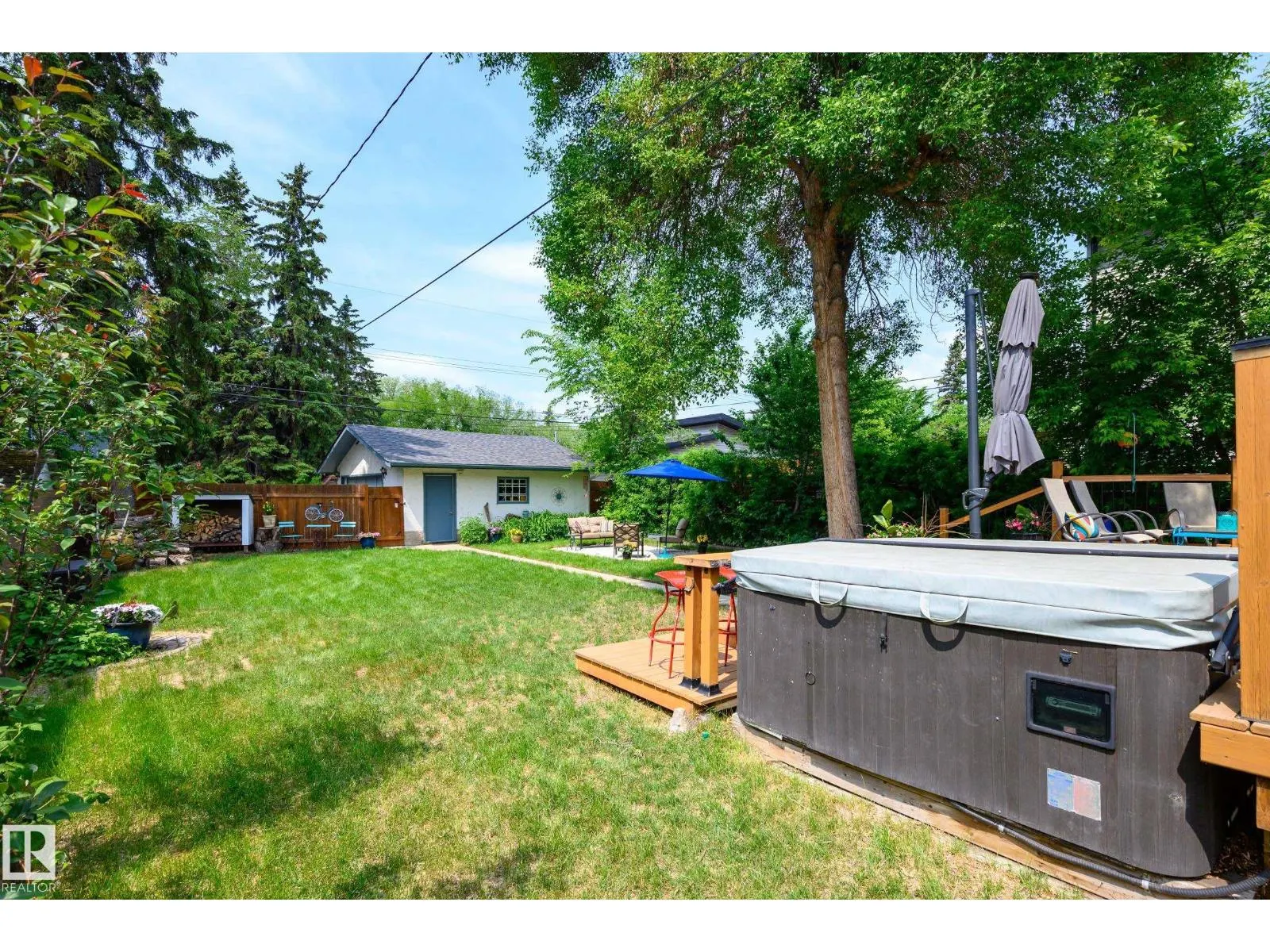 11118 125 ST NW NW