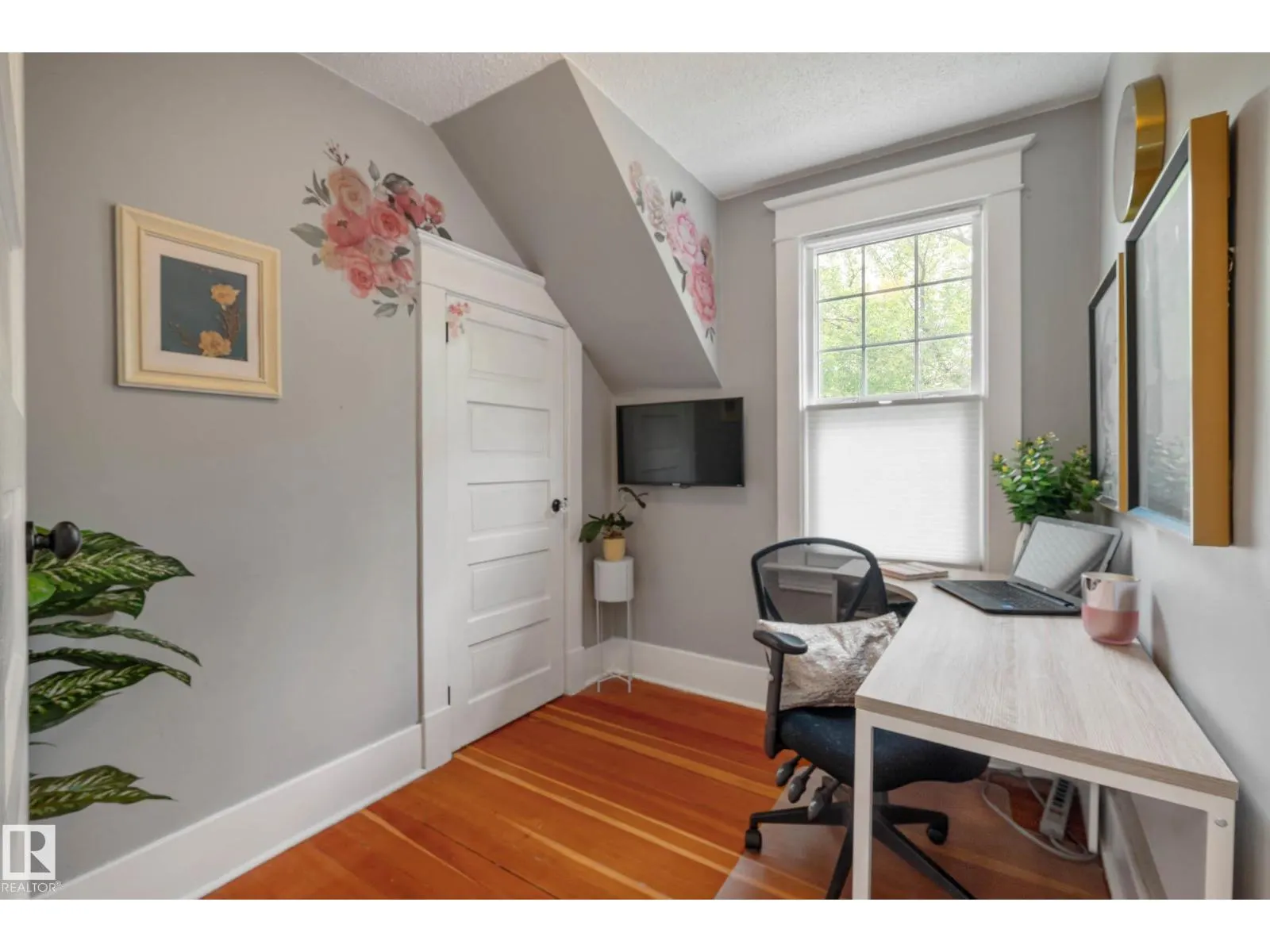11118 125 ST NW NW
