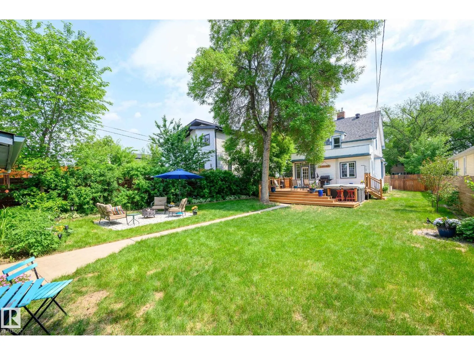 11118 125 ST NW NW