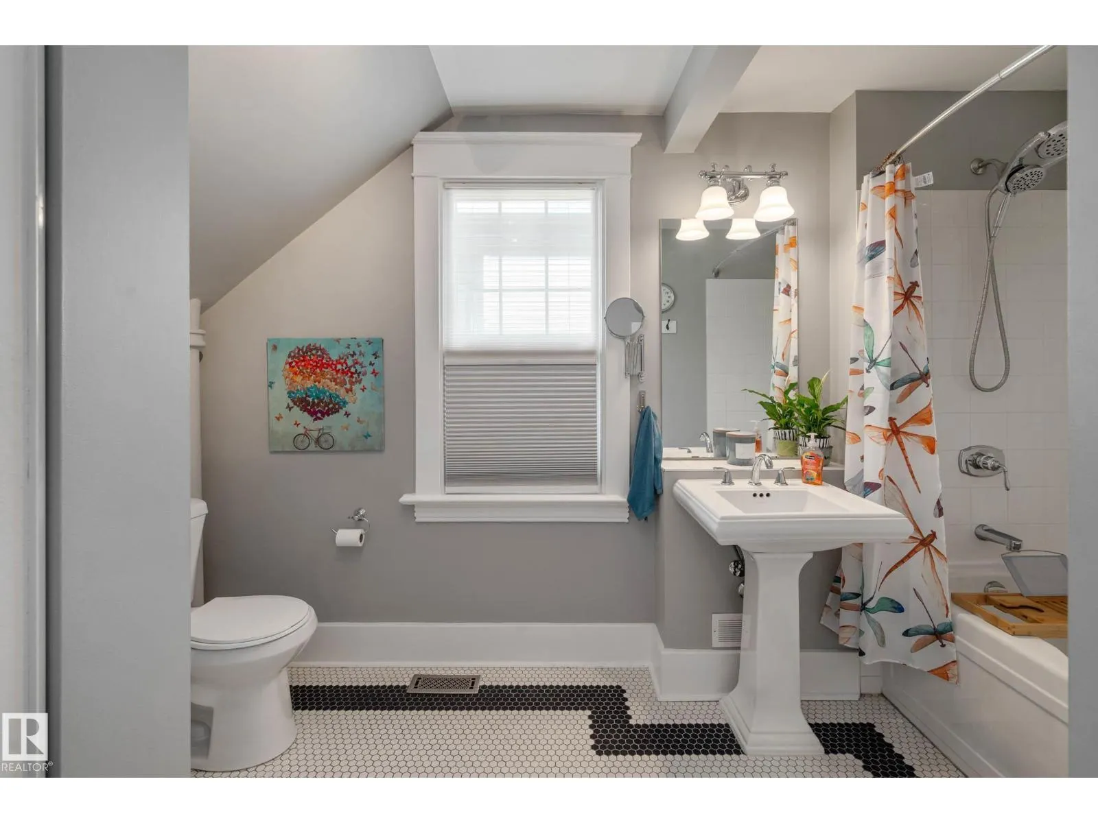 11118 125 ST NW NW