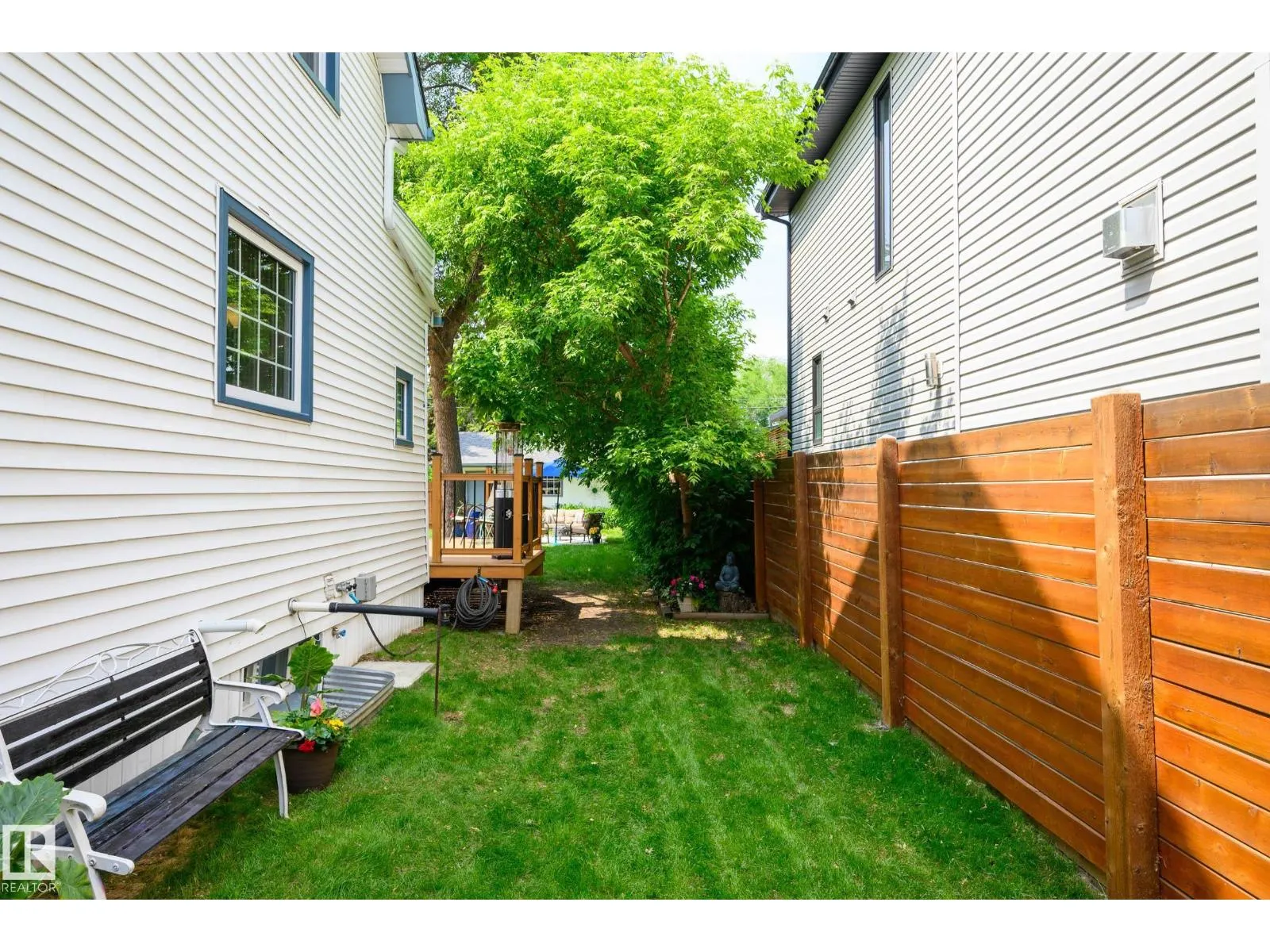 11118 125 ST NW NW