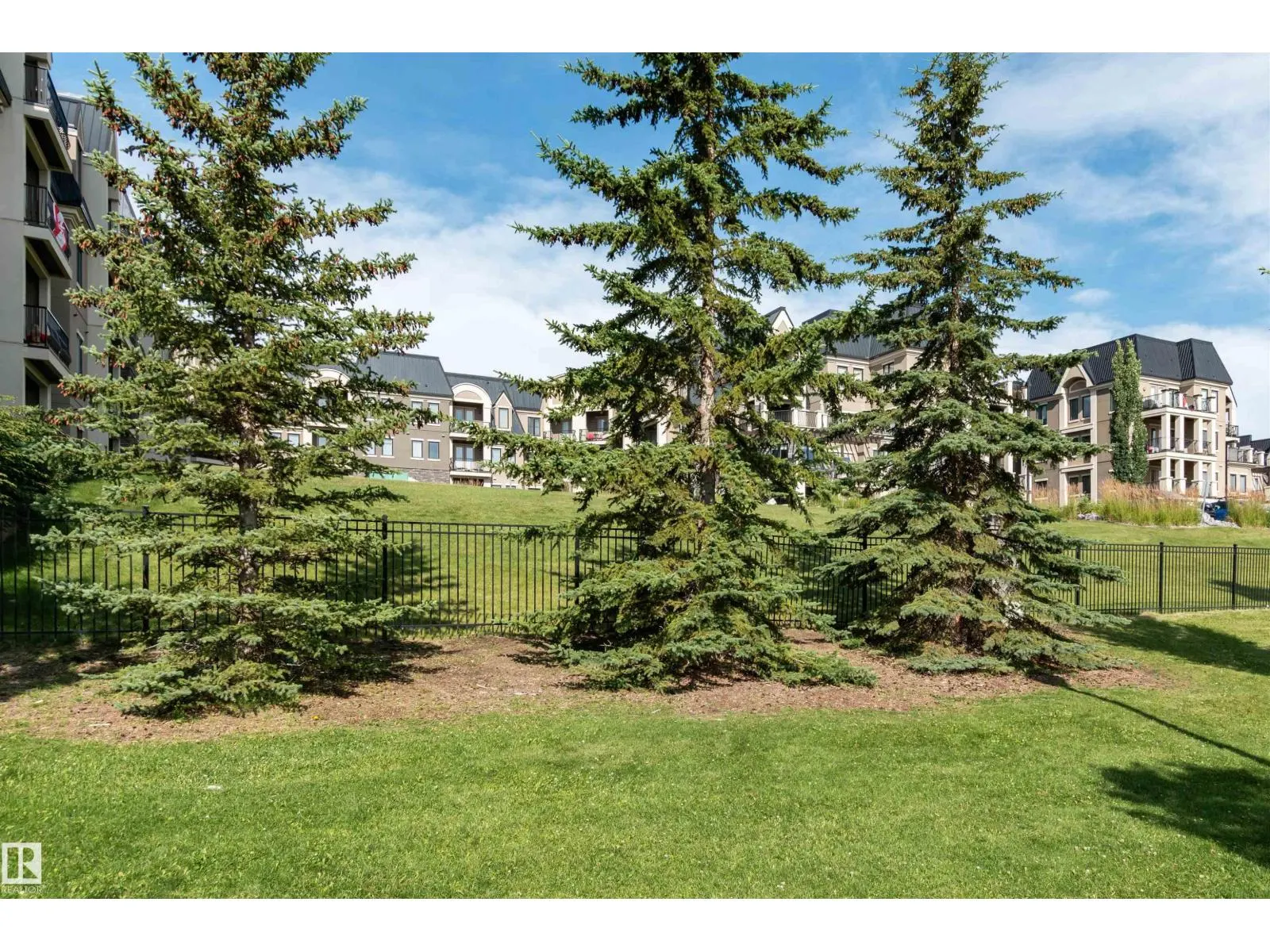 #140 6079 MAYNARD WY NW