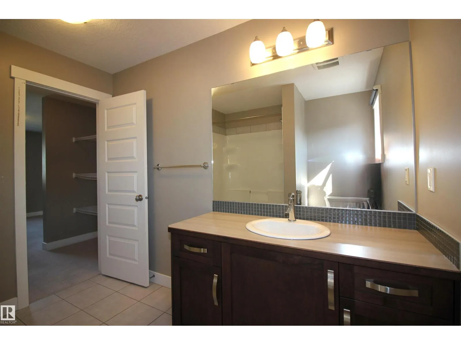 #281 401 SOUTHFORK DR