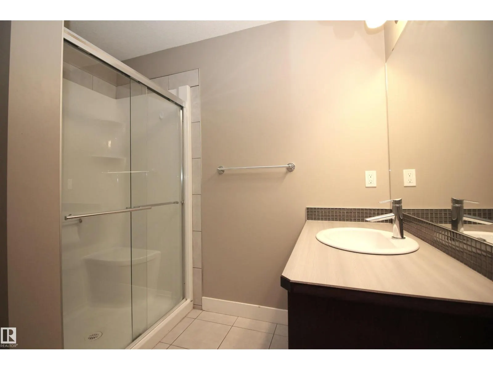 #281 401 SOUTHFORK DR