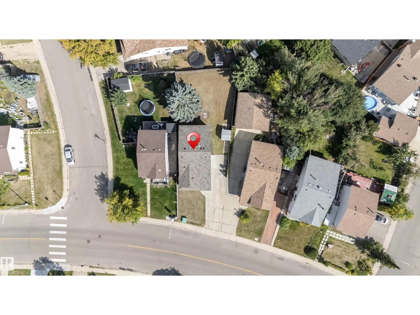 4616 32 AV NW