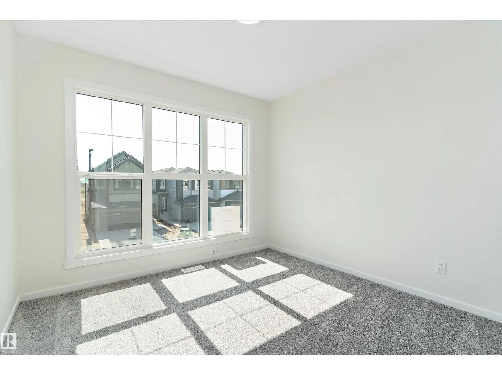 1113 Cristall Crescent SW