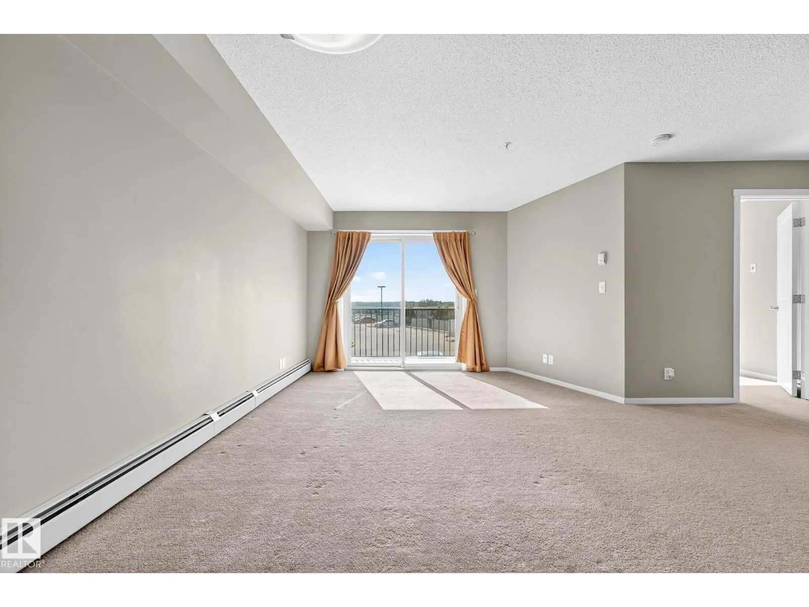 #204 5810 MULLEN PL NW
