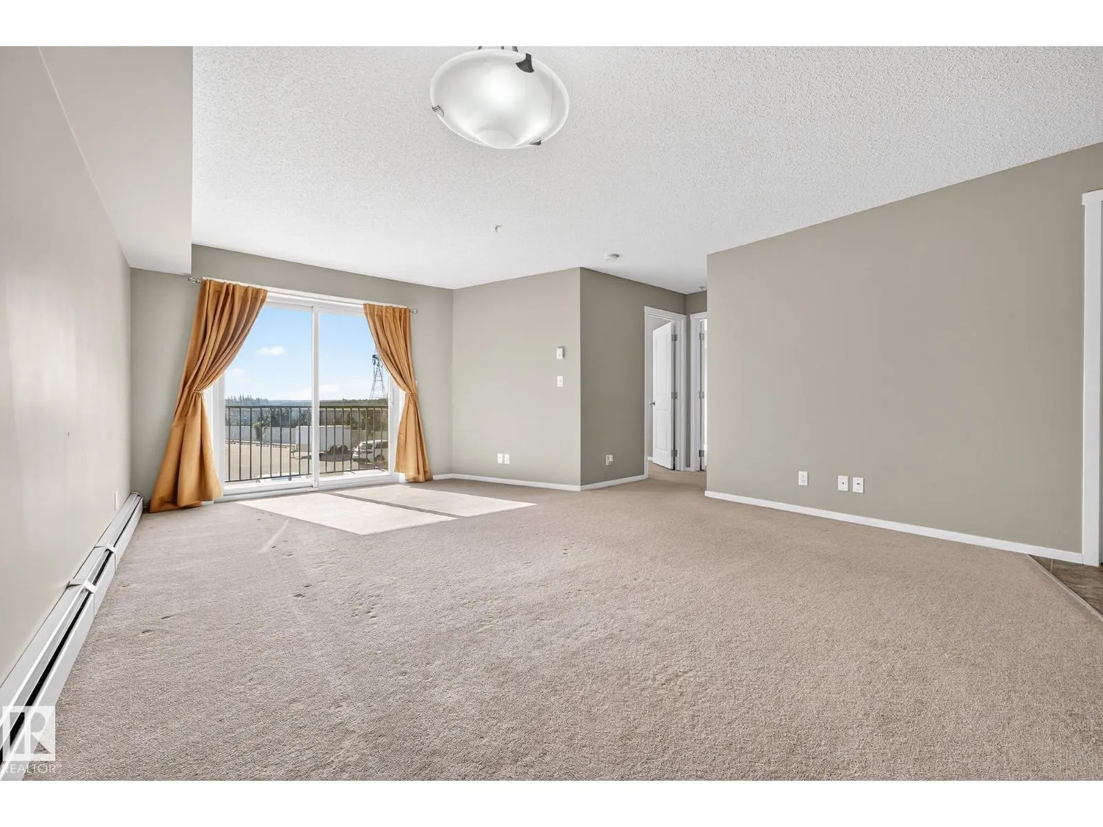 #204 5810 MULLEN PL NW