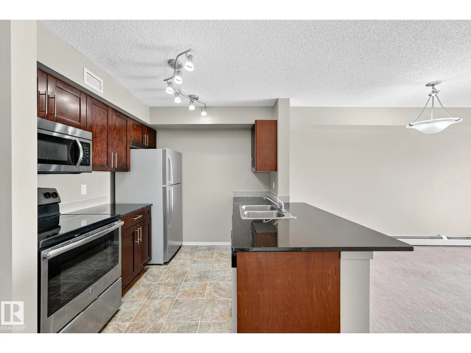 #204 5810 MULLEN PL NW