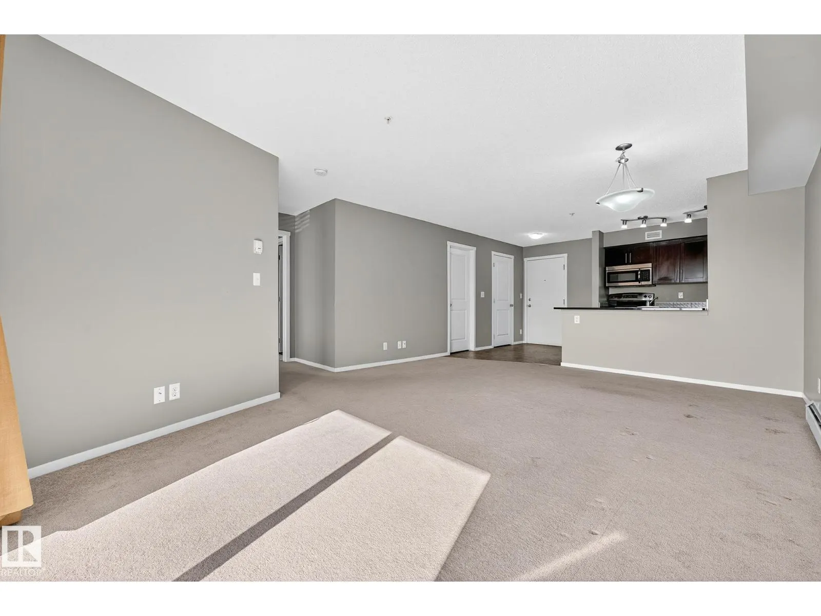 #204 5810 MULLEN PL NW