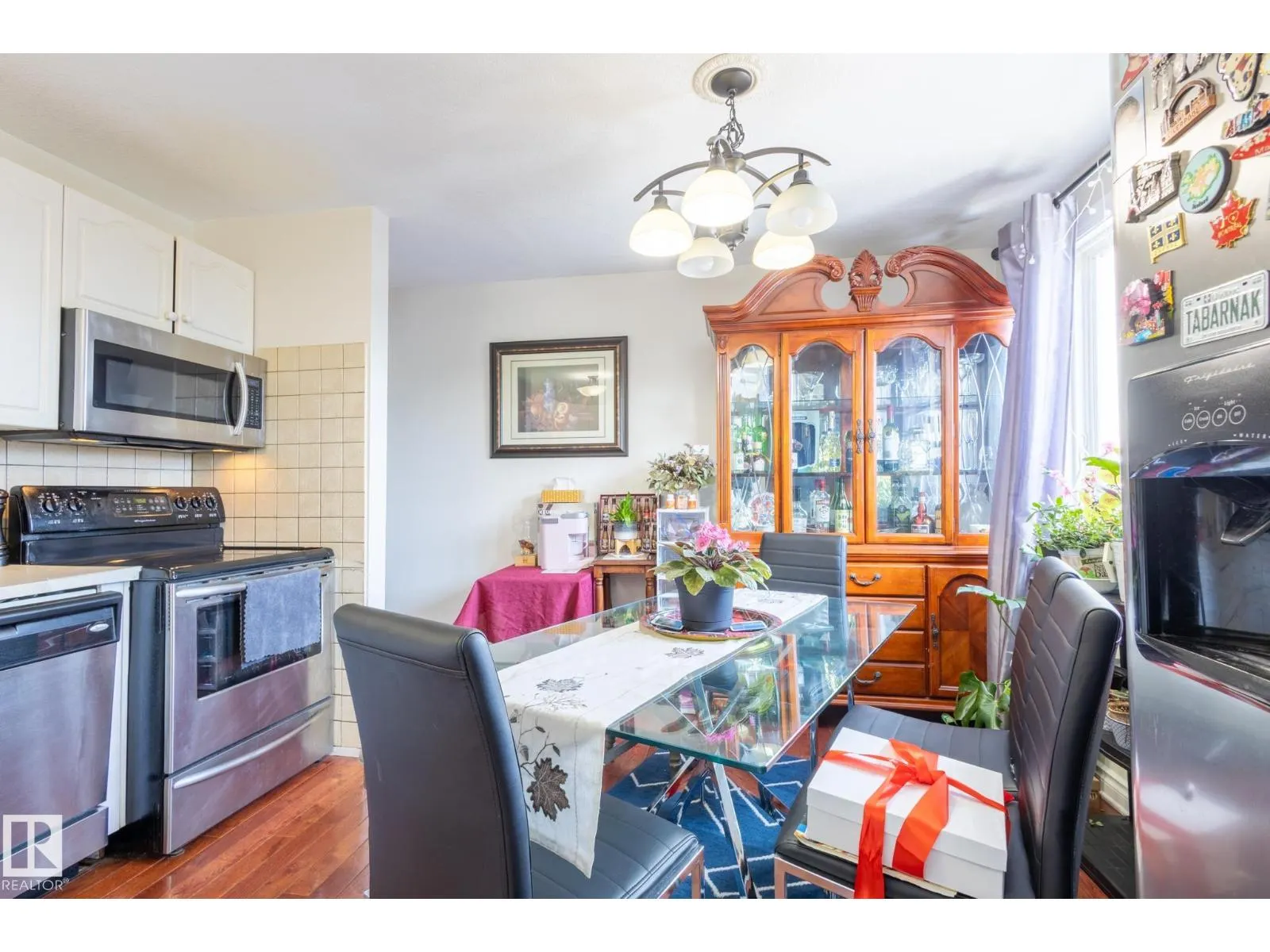 170 MAYFAIR MEWS ME NW